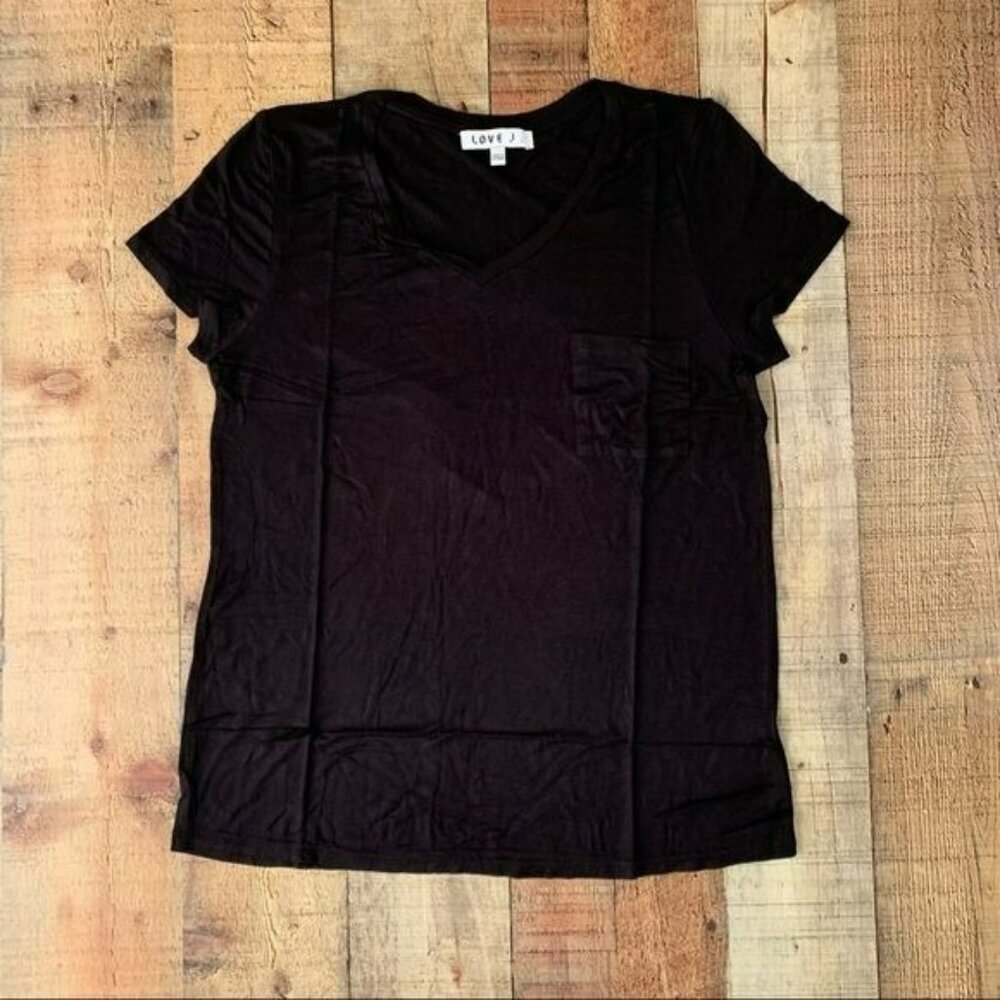 Love J women’s basic black short sleeve t-shirt with pocket size large